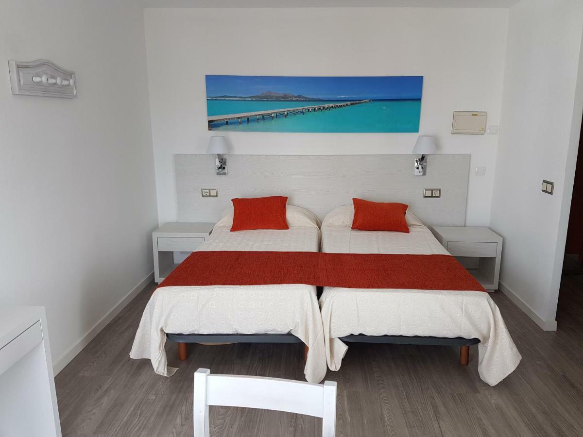 Apartamentos Ferrera Pins Cala d'Or Exterior foto